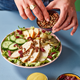 7 tips voor een onverwachte crunch in je salade